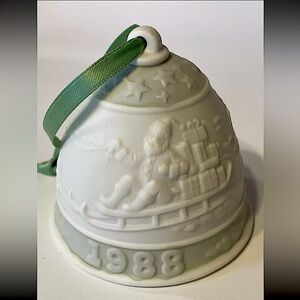 Limited Edition Lladro 1988 Christmas Bell Ornament